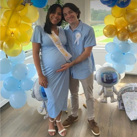 Chic Light Blue Midi Dress with Flutter Sleeves - Picture 6 of 9